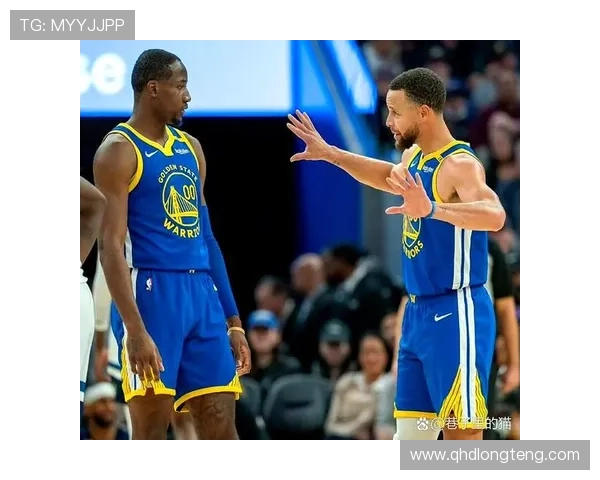 库明加与勇士队续约或仅为短期合作未来去向成疑 库明加与勇士队续约或仅为短期合作未来去向成疑