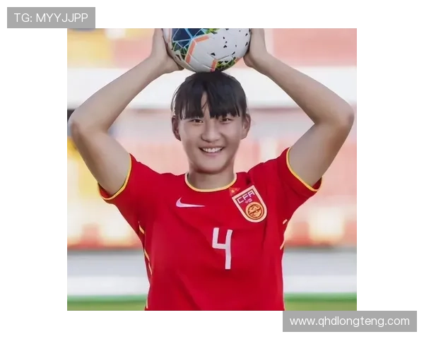 陈睿琳任意球破门中国U17女足1-0领先挪威展现精彩技艺